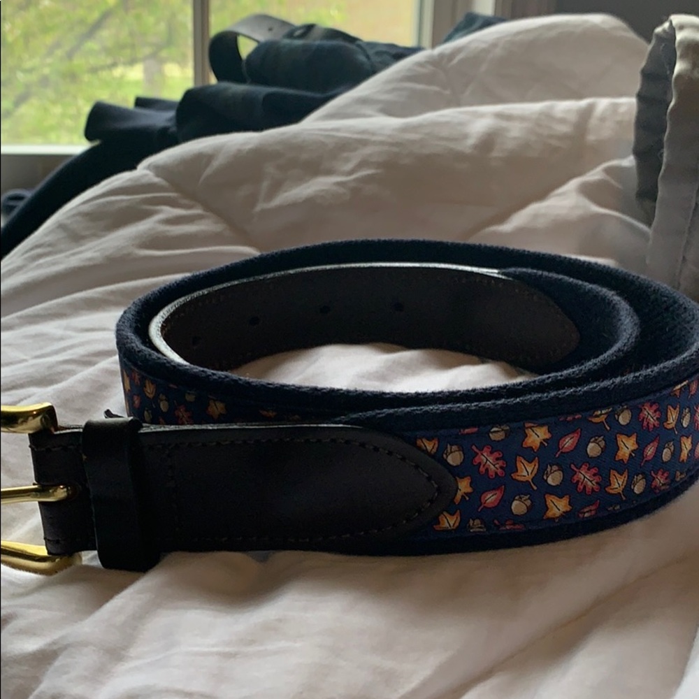 Vineyard Vines belt